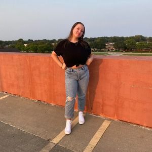 Meet your Posher, Katelyn